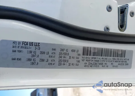 2019 Jeep Compass Limited 4X4 from USA, damaged, VIN 3C4NJDCB6KT740505